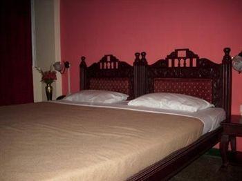 Hotel Charring Cross Ooty Esterno foto