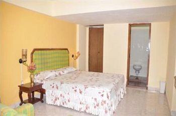 Hotel Charring Cross Ooty Esterno foto