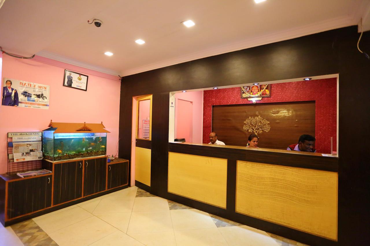 Hotel Charring Cross Ooty Esterno foto