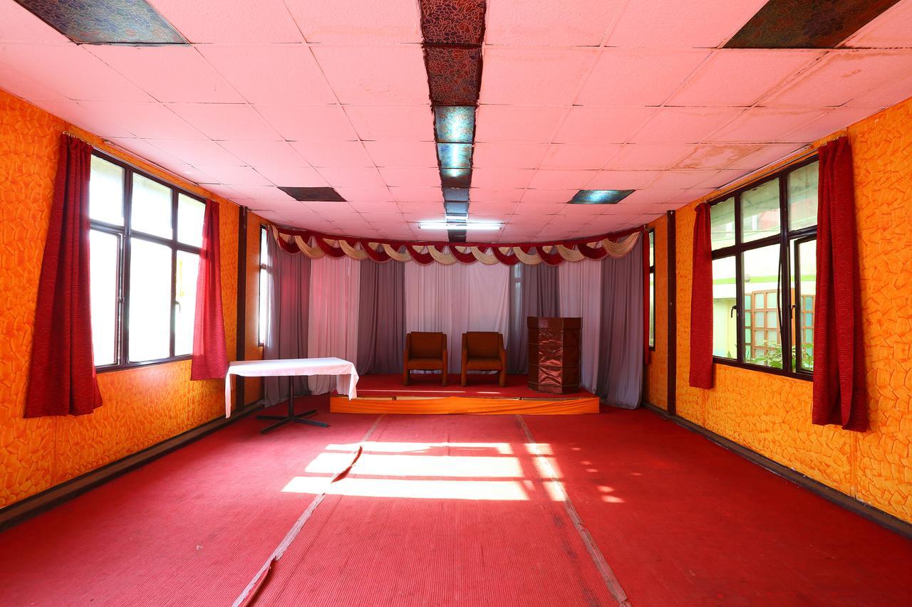 Hotel Charring Cross Ooty Esterno foto